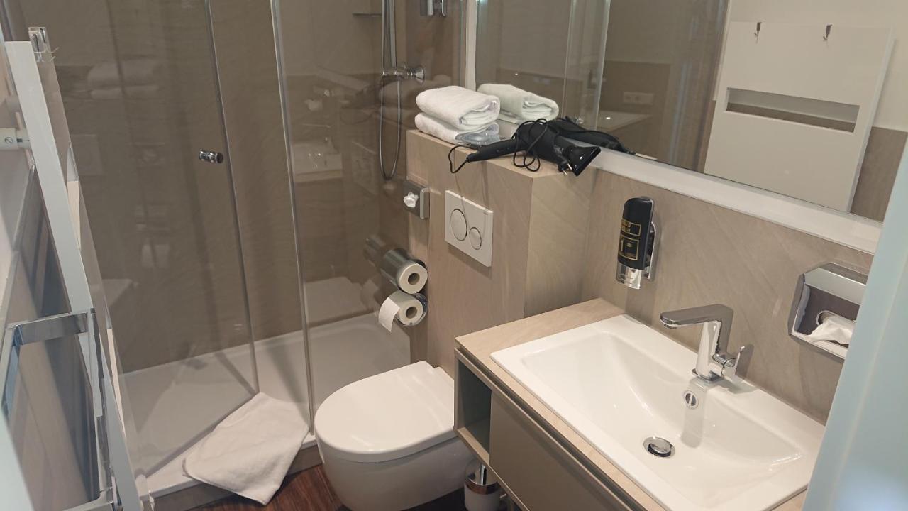 Apart-House Nuernberg Aparthotel Bagian luar foto