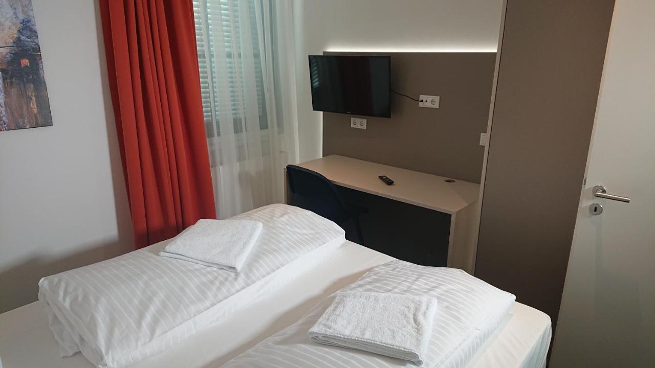 Apart-House Nuernberg Aparthotel Bagian luar foto