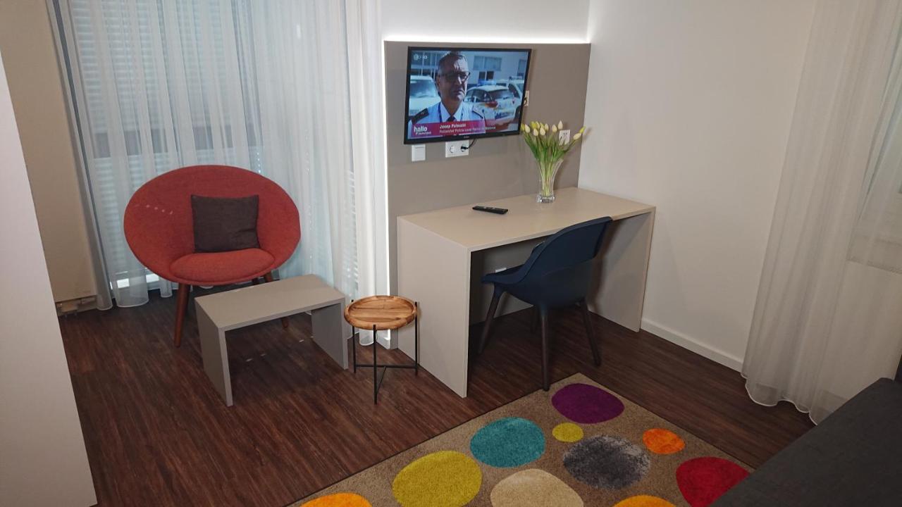 Apart-House Nuernberg Aparthotel Bagian luar foto